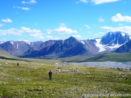 Hiking Tavan Bogd National Park